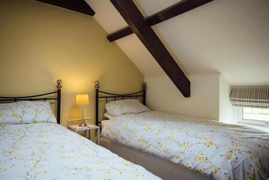 Barn Cottage - Family-Friendly Cottage With Heated Indoor Pool ハバーフォードウェスト エクステリア 写真