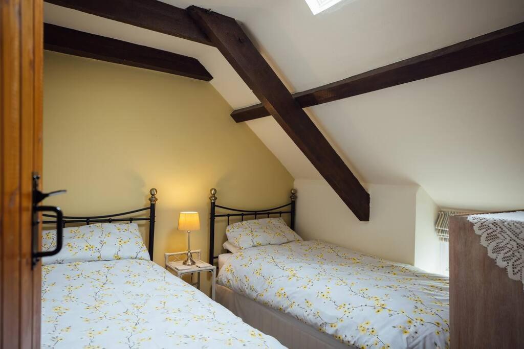 Barn Cottage - Family-Friendly Cottage With Heated Indoor Pool ハバーフォードウェスト エクステリア 写真