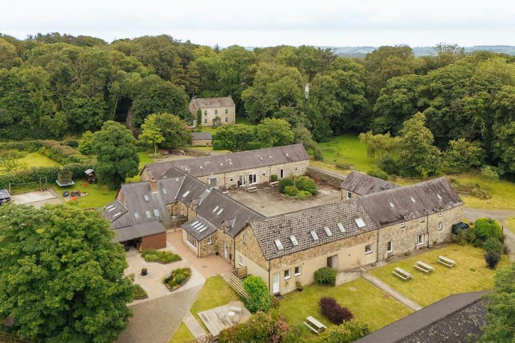 Barn Cottage - Family-Friendly Cottage With Heated Indoor Pool ハバーフォードウェスト エクステリア 写真